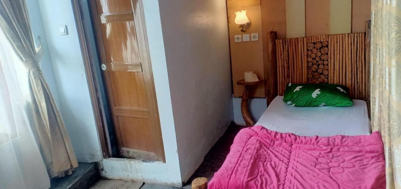 Friendjoss Homestay Laugumba Redpartner Berastagi Eksteriør bilde